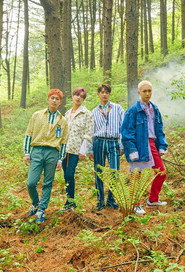 SHINee's BACK poster