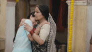 Ganga learns of Sahana's theft