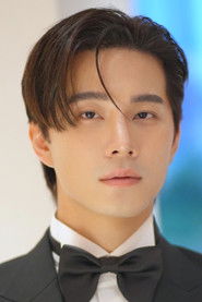 Thassapak Hsu photo 2