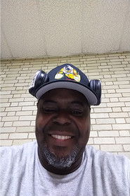 Antonio Hutton 300x450