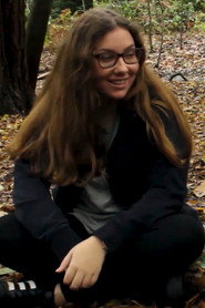 Emily Lovett fotoğrafı