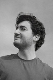 Claudio Marchetti as Raptics in Gli Smascherati