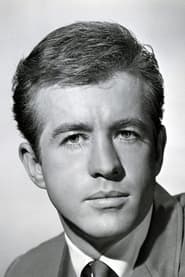 Clu Gulager as Lyle Chernik