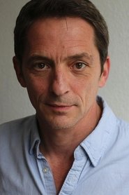 Stefan Gebelhoff as Julius Brauer