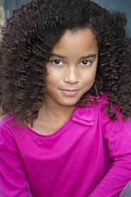 Dakota Baccelli as Young Zoe