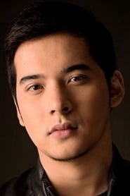 Christian Bables as Maximus Dionisio / Max