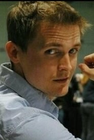 Soren Bowie as Dylan