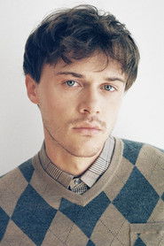 Christopher Briney photo