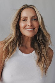 Monique Max profile