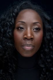 Evelyn Duah as Emma