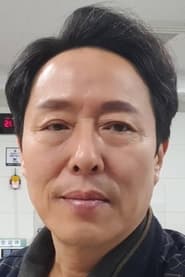 Uhm Tae-ok as [Business professor]
