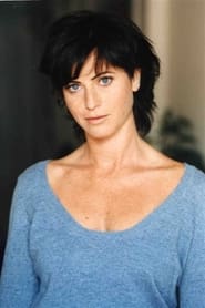 Katia Lewkowicz is Carole