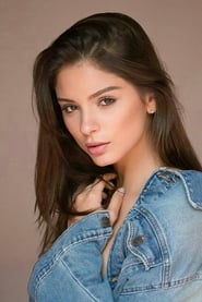 Ariana Saavedra is Ana Grajales