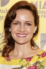 Picture of Carla Gugino