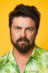 Picture of Karl Urban