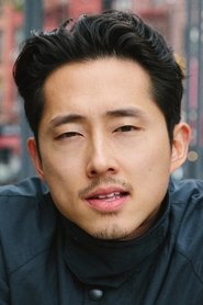 Picture of Steven Yeun