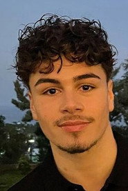 Actor Leon Mentori din filmul Ce contează cu adevărat (2024)