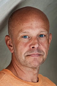 Actor Fredrik Hallgren din filmul Competiție în familie 2 (2025)