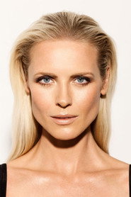 Actor Synnøve Macody Lund din serialul Riviera (2017)