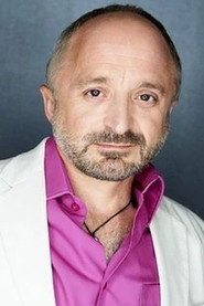 Actor Richard Howland din serialul Renegata (2010)