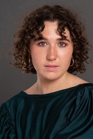 Actor Esmé Kingdom din filmul Anul meu la Oxford (2025)