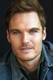 Actor Preston Vanderslice din filmul Versiunea perfectă a iubirii (2023)