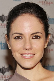 Actor Anna Silk din serialul Renegata (2010)