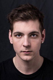 Actor Iggy Malmborg din filmul Comedy Queen (2022)