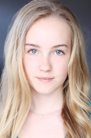 Actor Émilie Bierre din serialul Teacup (2024)