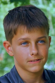 Actor Luca Reichardt Ben Coker din filmul Rose (2022)