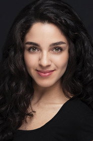 Actor Begüm Akkaya din serialul Memento (2025)