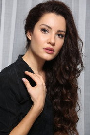 Actor Ece İrtem din filmul 10 zile ale omului curios (2024)