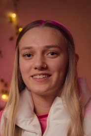 Actor Lauryn Licari din filmul Număr necunoscut: Un scandal de cyberbullying la liceu (2025)