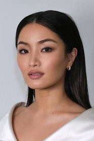 Actor Anna Sawai din serialul Monarch: Moștenirea Monștrilor (2023)