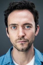 Actor George Blagden din serialul Versailles (2015)