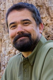 Actor Brad Bestelink din filmul Trăind cu leoparzii (2024)