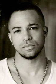 Actor Merwin Mondesir din filmul Grave Encounters (2011)