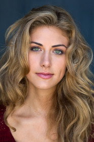 Actor Perry Mattfeld din serialul Chad Powers (2025)