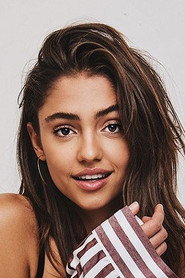 Actor Clara Wilsey din filmul Fata înaltă (2019)