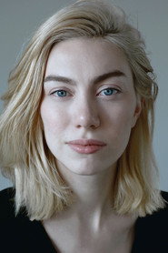 Actor Madeline Wise din serialul Așa să mă ajute Todd (2022)