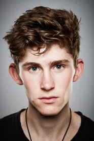 Actor Fionn O'Shea din serialul Casa Guinness (2025)