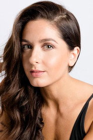 Actor Kayla Adams din filmul Hex: Saltul blestemat (2022)