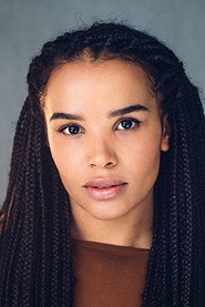 Actor Zoë Robins din serialul Roata timpului (2021)