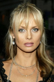 Actor Izabella Scorupco din filmul Agentul 007 contra GoldenEye (1995)
