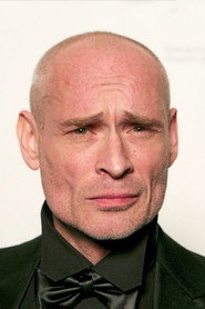 Actor Johannes Krisch din filmul Wald (2023)