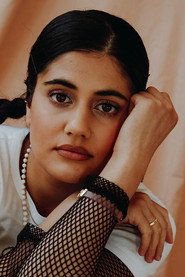 Actor Ayesha Madon din serialul Liceul inimilor frânte (2022)