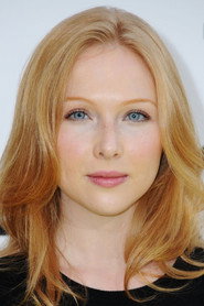 Actor Molly C. Quinn din filmul Agnes (2021)
