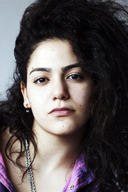 Actor Jasmine Armando din serialul Bandele din Londra (2020)