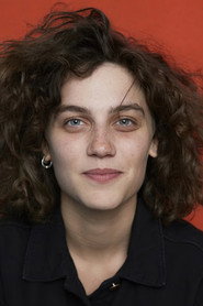 Actor Adèle Journeaux din filmul Păpușa (2025)