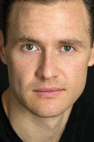 Actor Brian Robert Burns din filmul Lucky Hearts (2023)